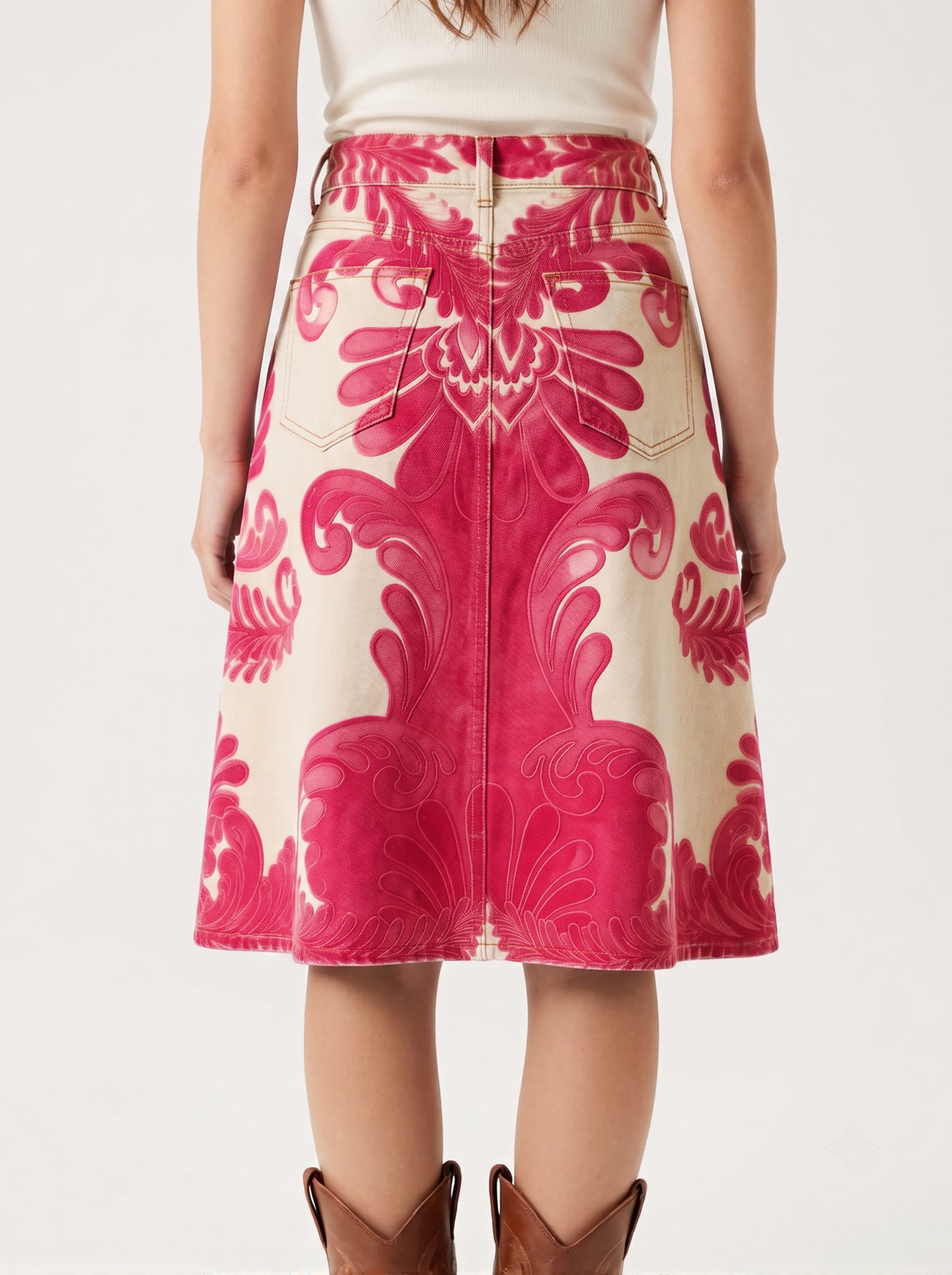 Lariat Thistle Cream RB-SKT03 – Back View – Riley – Cream base with vibrant fuchsia pink