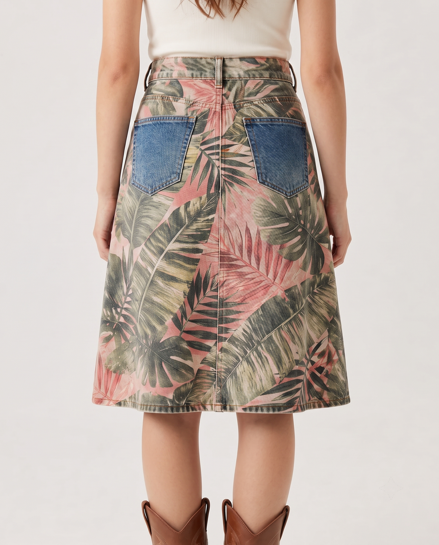 Palm Mirage RB-SKT03 – Back View – Riley – Light Wash
