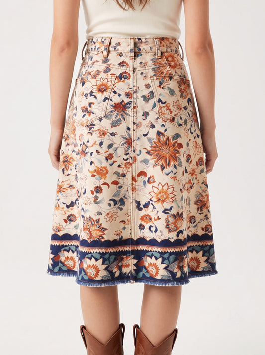 Trailside Thistle RB-SKT03 – Back View – Riley – Cream with navy blue accents