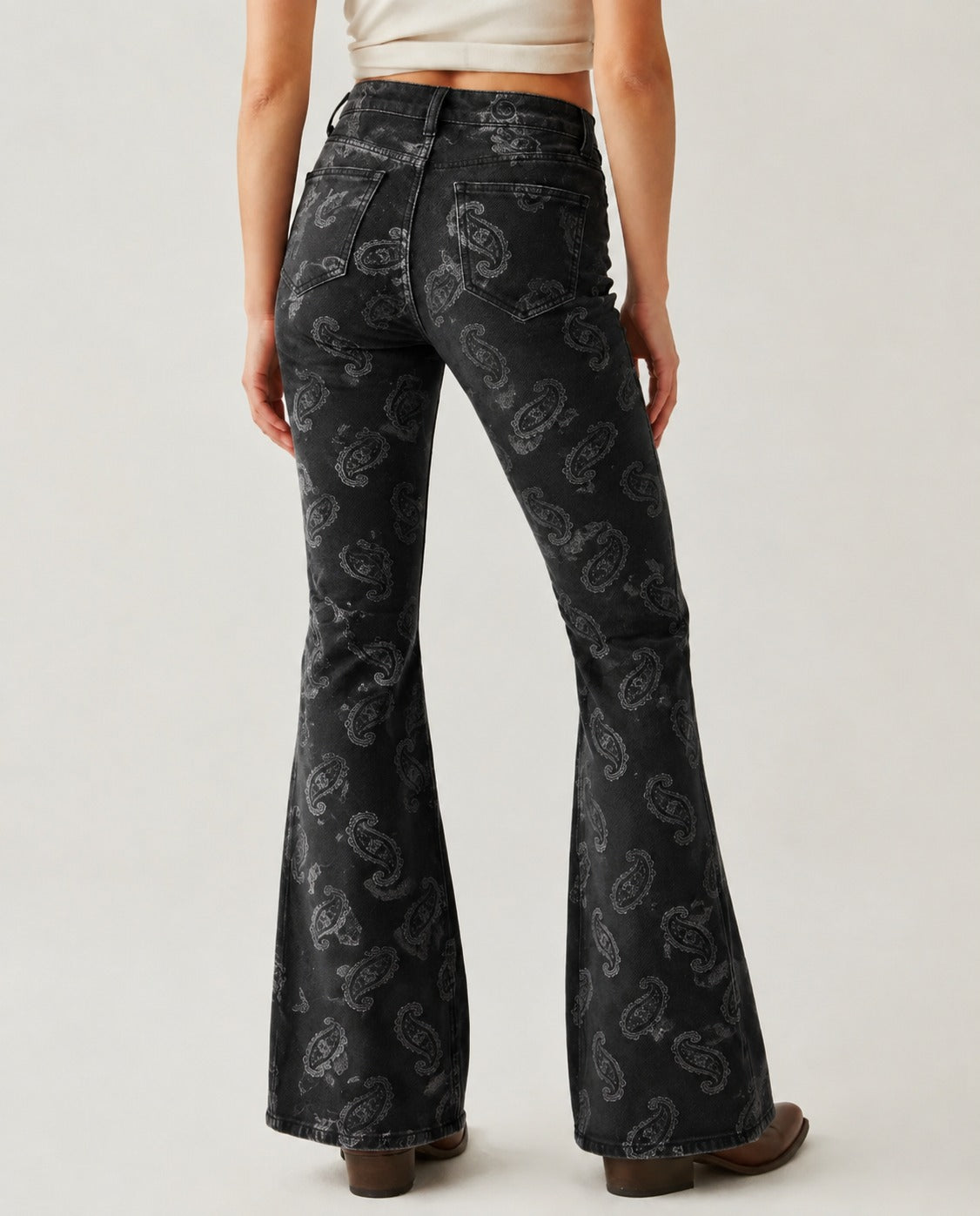 Prairie Paisley RB-BOT04 – Back View – Riley – black
