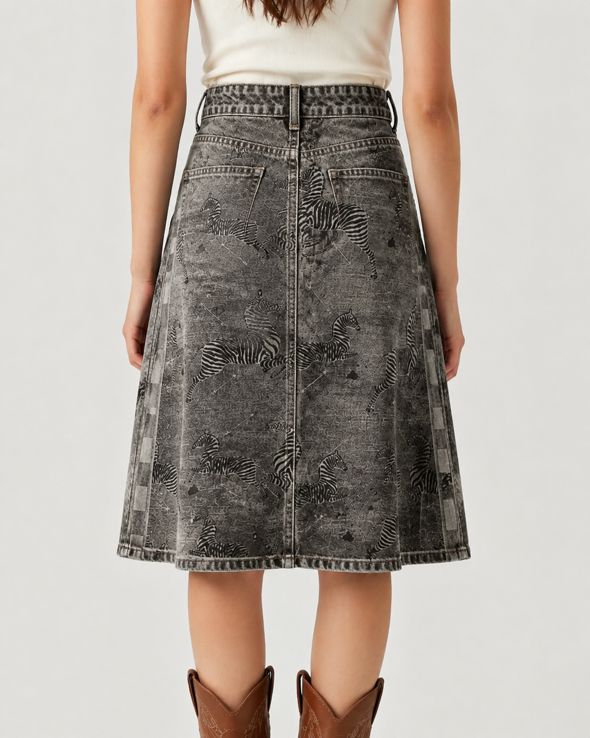 Red Zebras RB-SKT03 – Back View – Jessie – Gray
