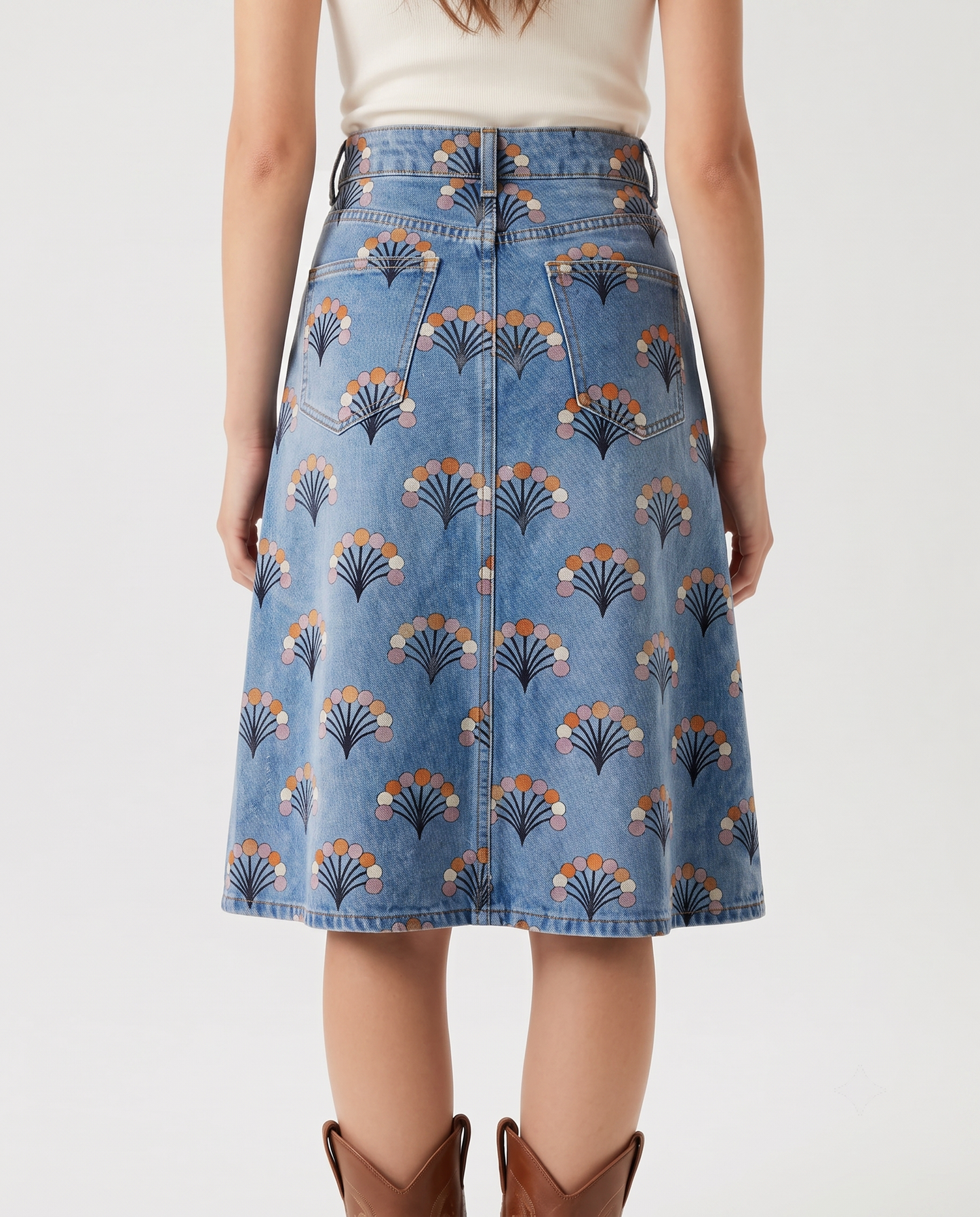 Desert Fan Skirt RB-SKT03 – Back View – Riley – Light Wash