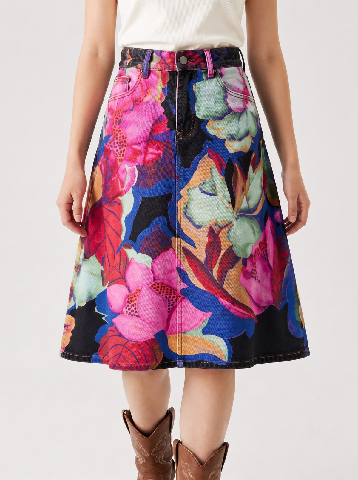 Lariat Bloom Black RB-SKT03 – Front View – Riley – Black base with vibrant multicolor accents