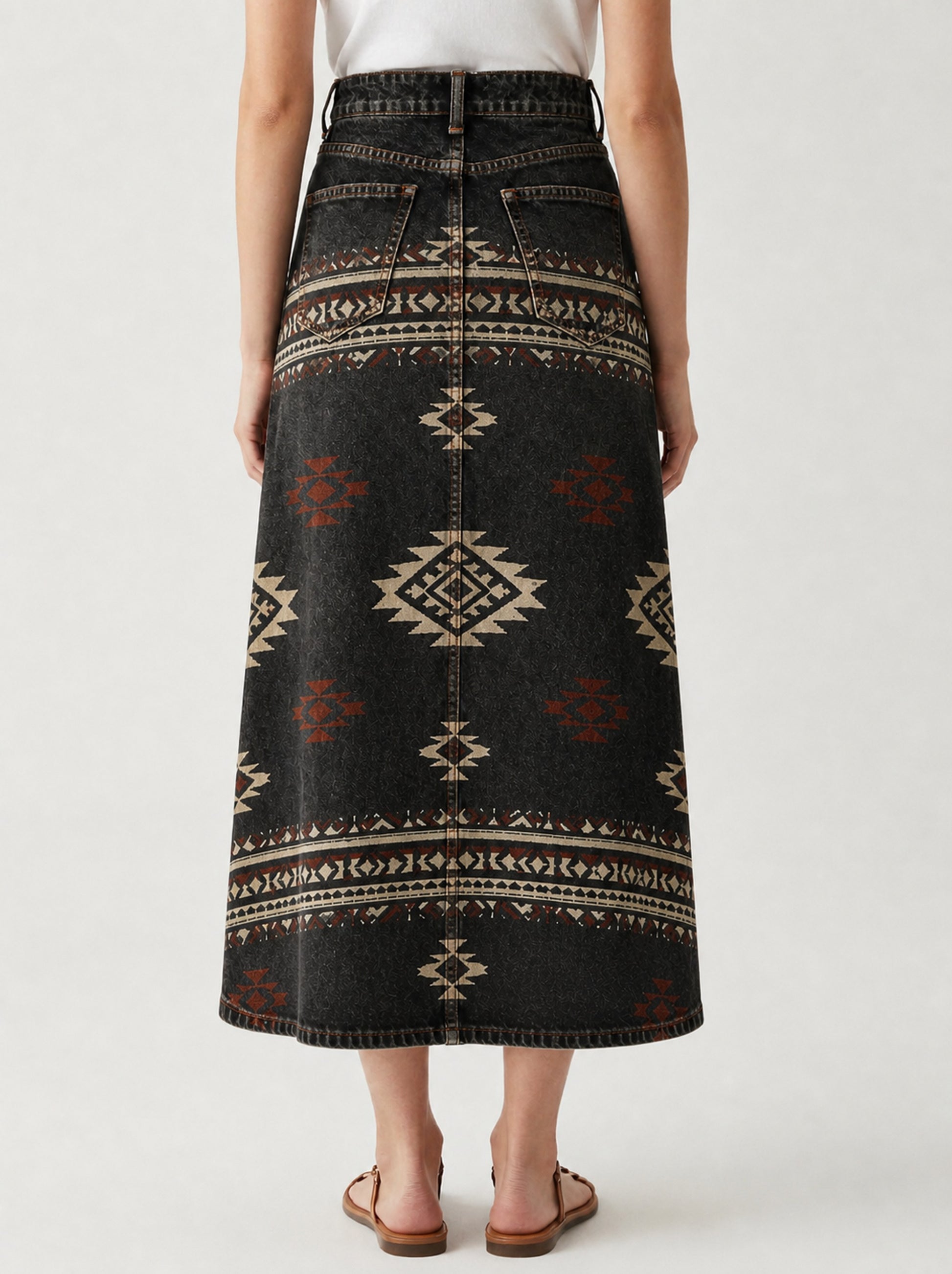 Desert Mirage Black Geometric RB-SKT10 – Back View – Riley – black, rust, cream