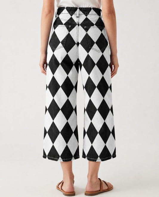 Harlequin Sage RB-BOT24 – Back View – Riley – Black, White