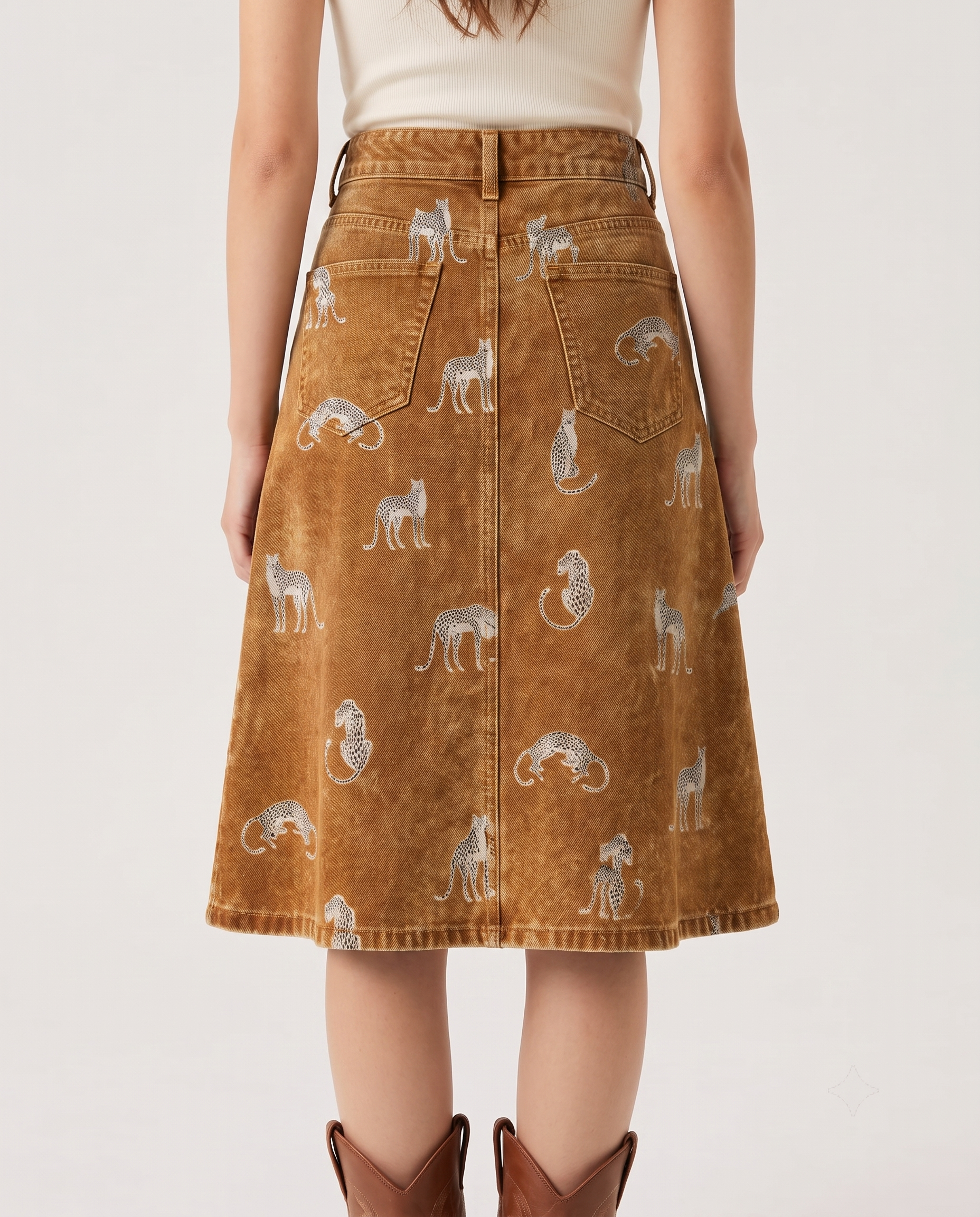 Savanna Stroll RB-SKT03 – Back View – Riley – Brown