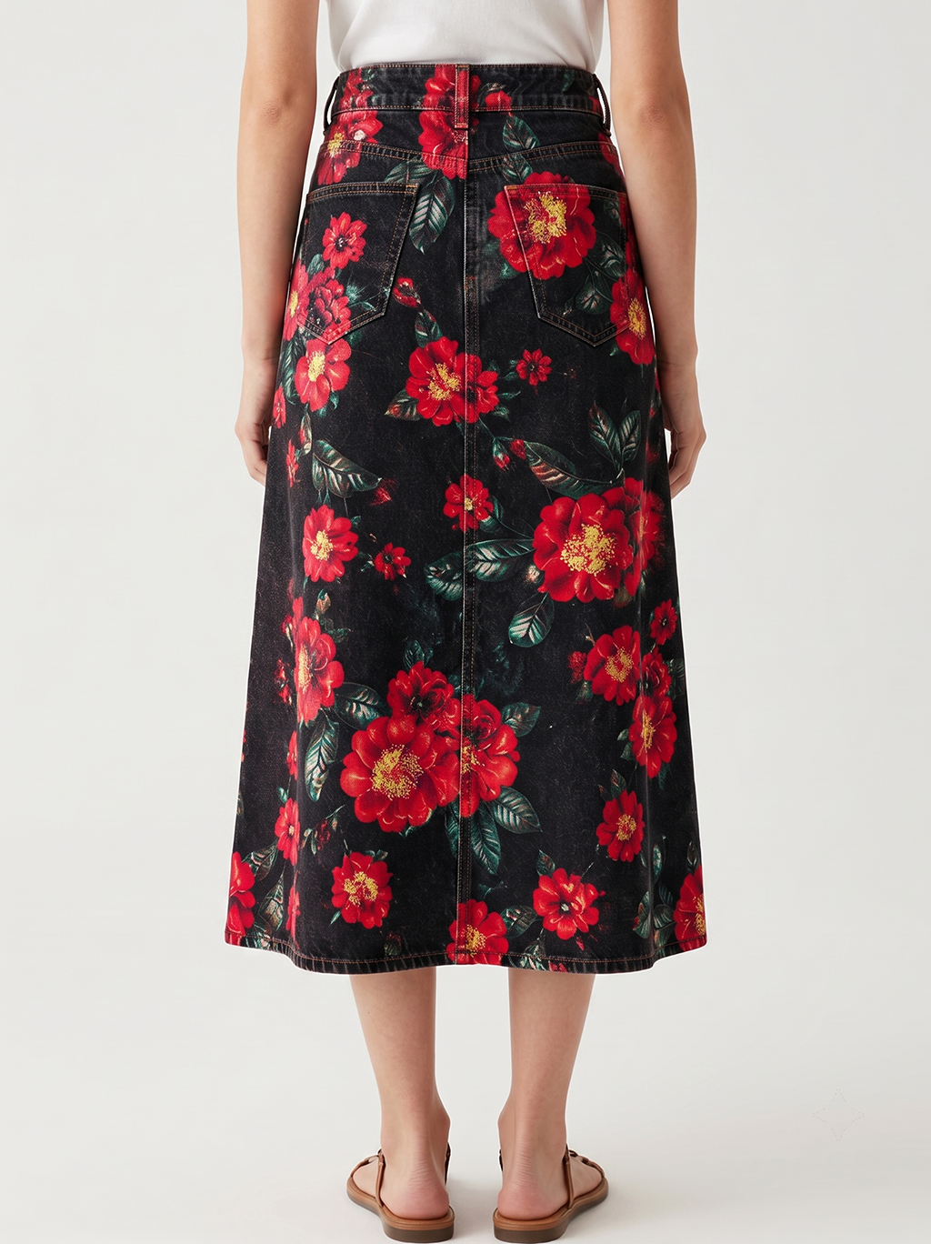 Rustic Rose RB-SKT10 – Back View – Jessie – black, red