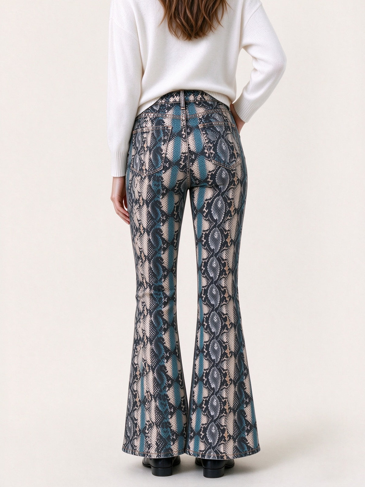 Snake Canyon Flare Jeans