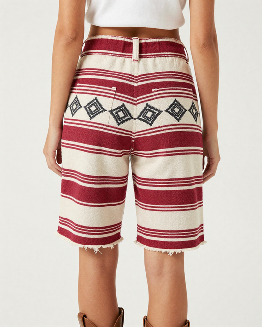 Cinnabar Ivory Chief Blanket RB-BOT08 – Back View – Jessie – Red