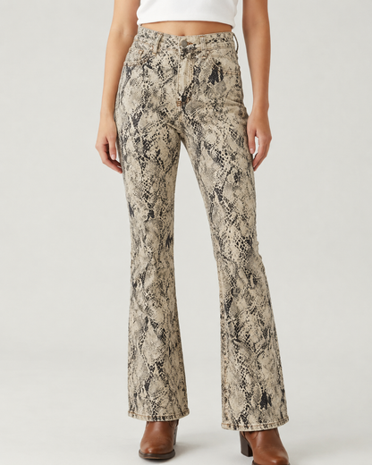 Desert Viper Bootcut Jeans – Front View – Riley – Light Wash